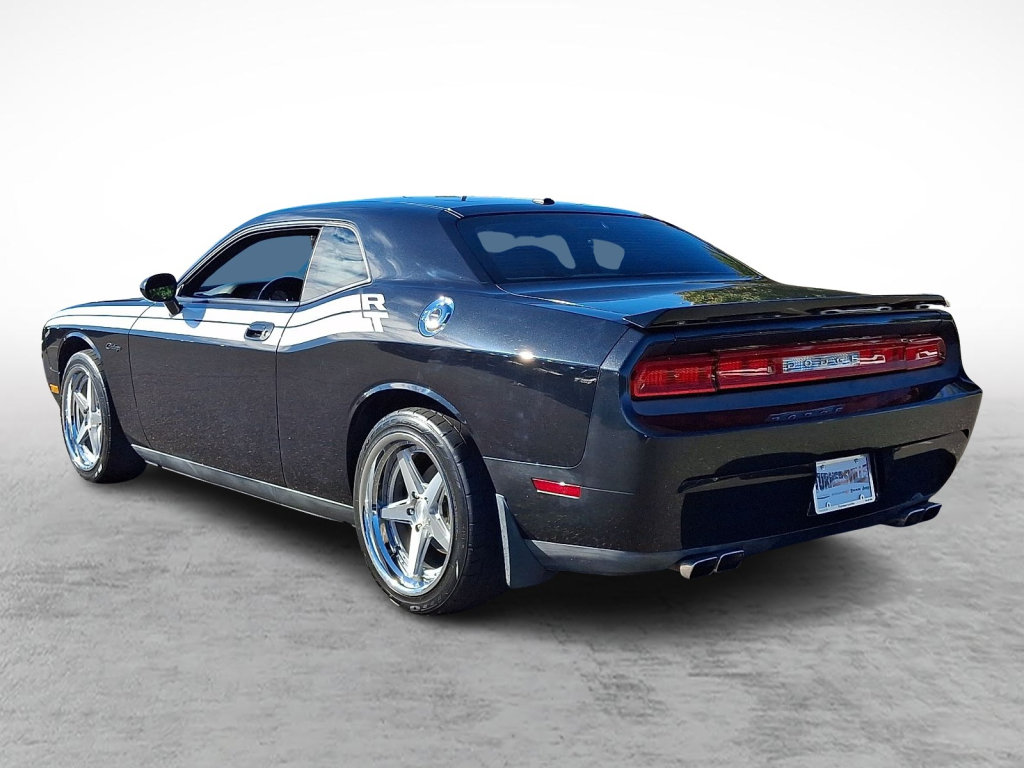 Used 2010 Dodge Challenger R/T RWD image 3