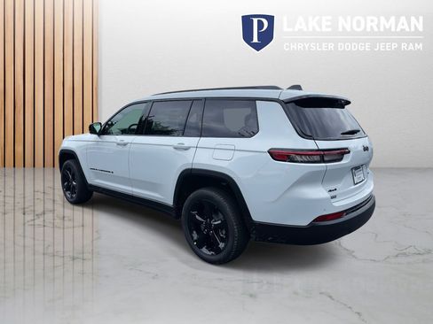 New 2025 Jeep Grand Cherokee L Limited w/ Luxury Tech Group II AWD/4WD image 6