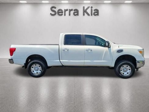 Used 2018 Nissan Titan SV RWD image 24