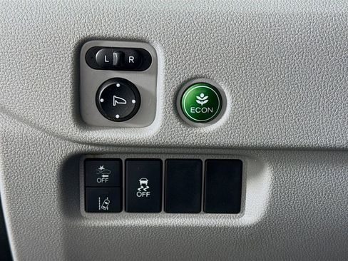 Used 2021 Honda Pilot EX image 10