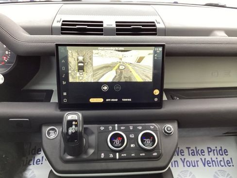 Used 2022 Land Rover Defender 110 X-Dynamic SE image 31