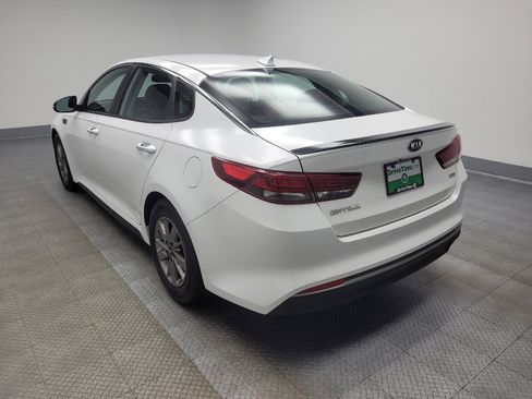 Used 2017 Kia Optima LX w/ Value Package image 5