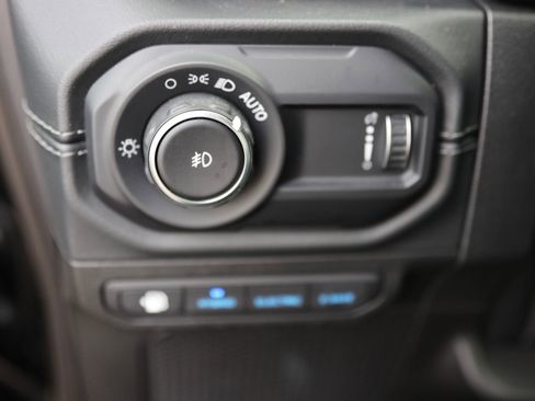 Used 2024 Jeep Wrangler Unlimited Rubicon 4xe AWD/4WD image 37