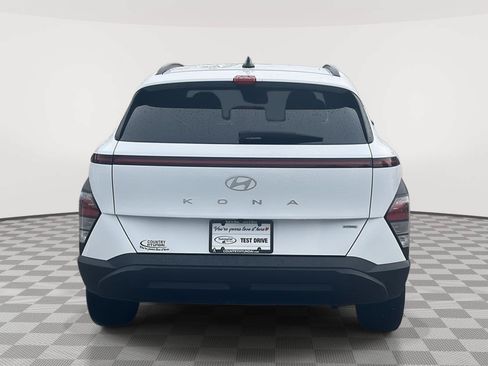 Certified 2025 Hyundai Kona SEL AWD/4WD image 6