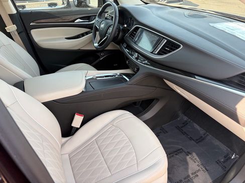 Used 2024 Buick Enclave Avenir w/ Trailering Package, 5000 lbs. FWD image 37