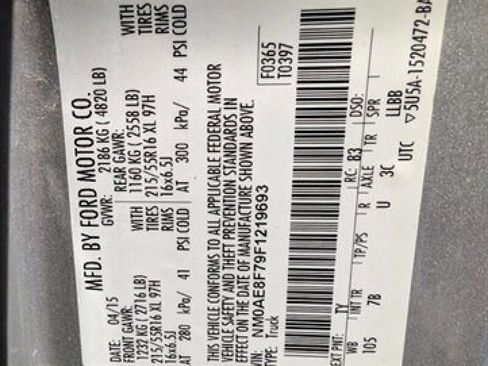 Used 2015 Ford Transit Connect XLT image 29