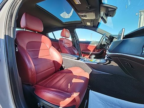 Used 2018 Kia Stinger GT2 image 6