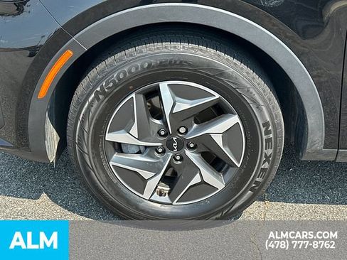 Used 2022 Kia Sorento S FWD image 12