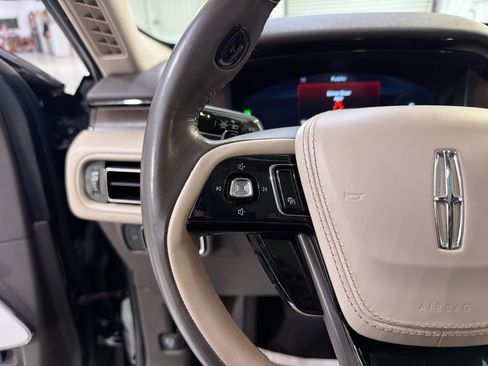 Used 2023 Lincoln Aviator Reserve w/ Equipment Group 201A image 14