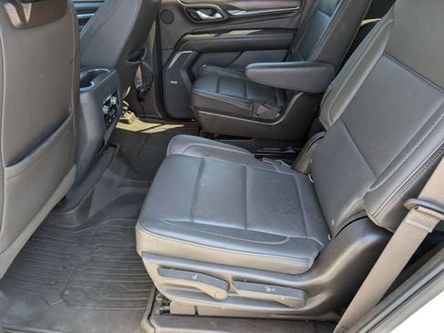 Used 2021 GMC Yukon Denali w/ Denali Premium Package image 32