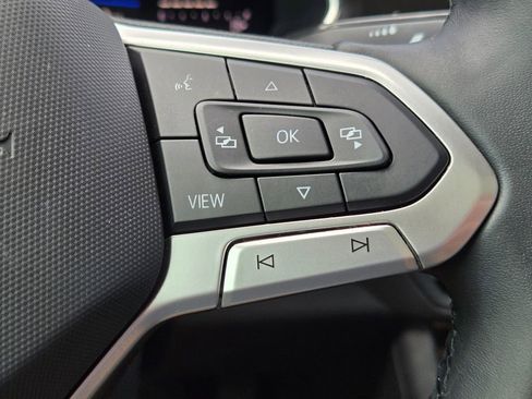 Used 2022 Volkswagen Jetta SE w/ Panoramic Sunroof Package FWD image 25