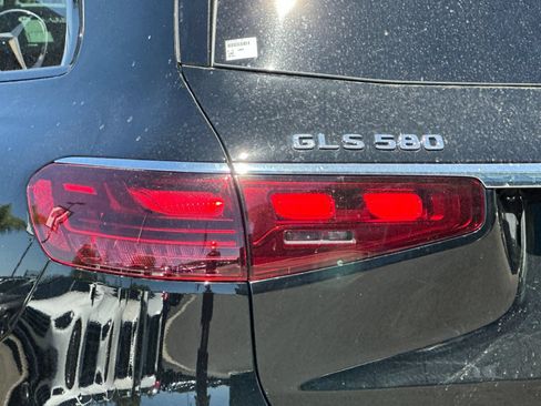 New 2026 Mercedes-Benz GLS 580 4MATIC image 34