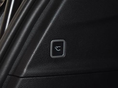 New 2026 Chrysler Voyager LX FWD image 34
