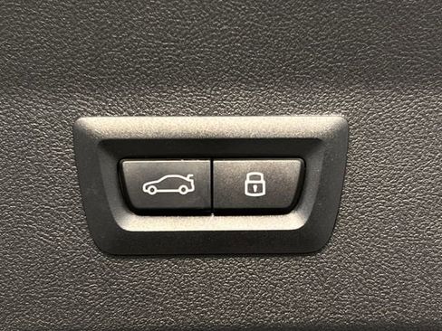 Used 2024 BMW X4 M40i image 28