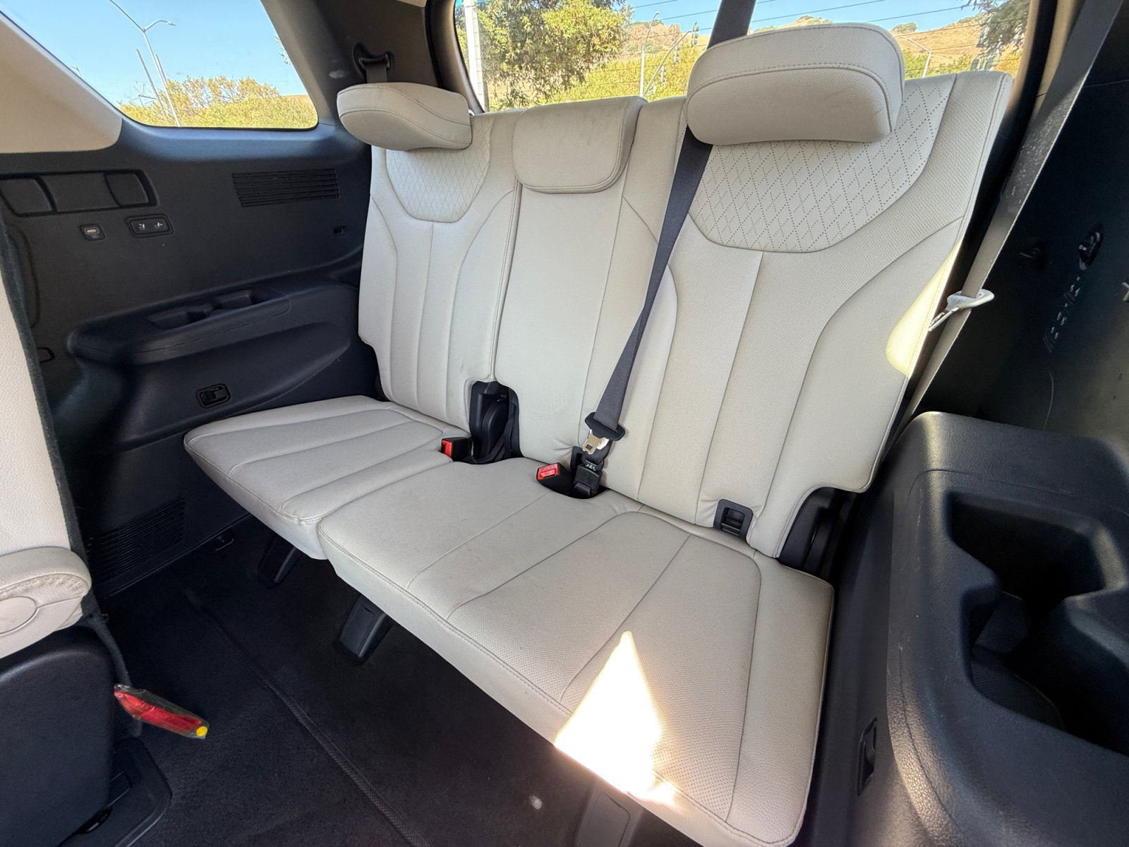 Used 2022 Hyundai Palisade SEL w/ Premium Package FWD image 21