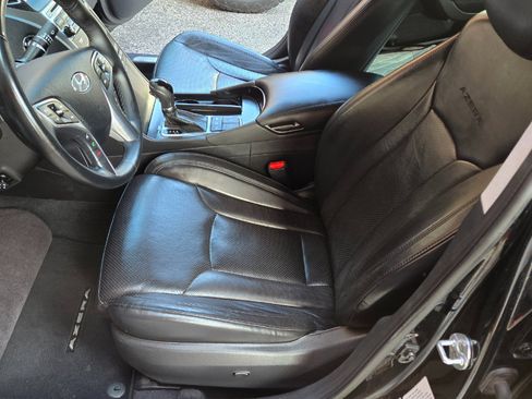 Used 2016 Hyundai Azera Limited image 32