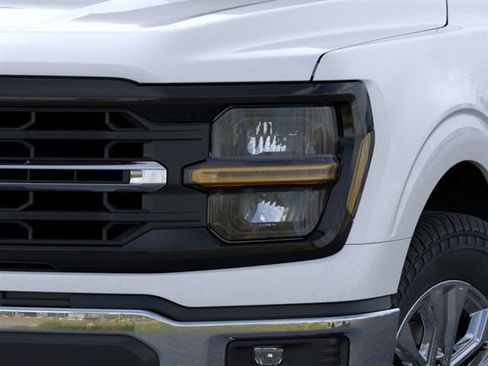 New 2026 Ford F150 XLT w/ XLT Chrome Appearance Package RWD image 18
