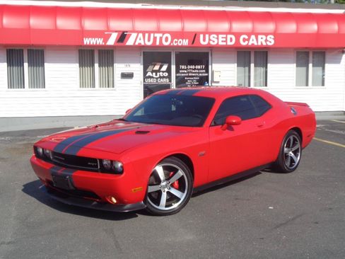 Used 2014 Dodge Challenger SRT8 RWD image 1