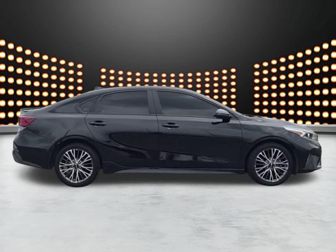 Used 2024 Kia Forte GT-Line FWD image 9