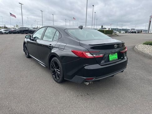 Used 2025 Toyota Camry SE AWD/4WD image 8