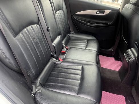 Used 2017 INFINITI QX50 2WD image 25