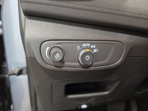 Used 2025 Chevrolet TrailBlazer LT w/ Convenience Package AWD/4WD image 15