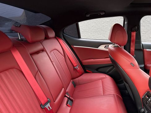 Used 2023 Genesis G70 2.0T w/ Sport Prestige Package image 18