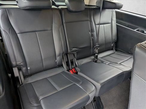 Used 2024 Ford Expedition Max XLT image 21