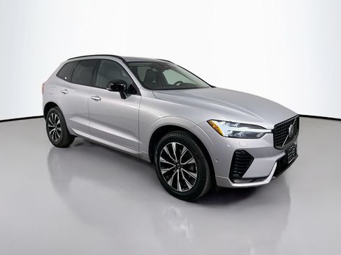Certified 2023 Volvo XC60 B5 Plus w/ Protection Package Premier AWD/4WD image 3