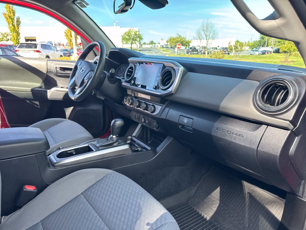 Used 2023 Toyota Tacoma SR5 AWD/4WD image 31