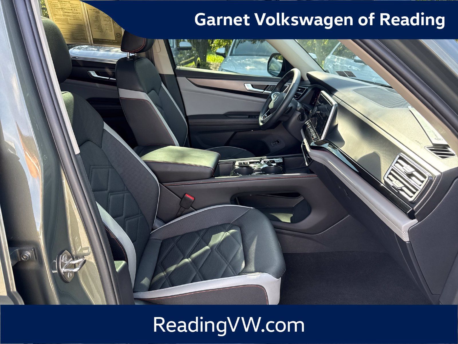 Certified 2025 Volkswagen Atlas Peak Edition SE AWD/4WD image 38