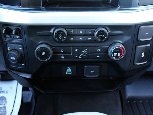 Used 2023 Ford F250 XL w/ STX Appearance Package AWD/4WD image 30