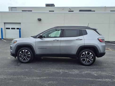 Used 2023 Jeep Compass Limited AWD/4WD image 10