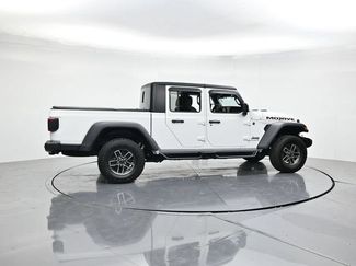 Used 2024 Jeep Gladiator Mojave w/ Technology Group AWD/4WD video 2