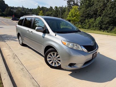 Used 2014 Toyota Sienna LE