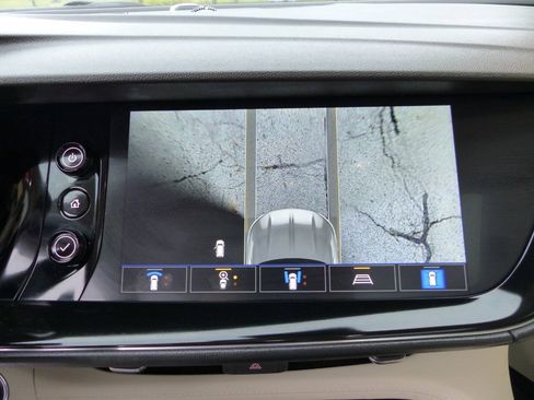 Used 2023 Buick Envision Avenir AWD/4WD image 38