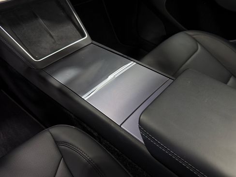 Used 2026 Tesla Model Y Long Range AWD/4WD image 19