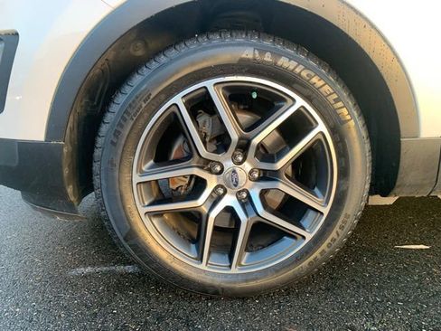 Used 2017 Ford Explorer Sport w/ Equipment Group 401A image 11