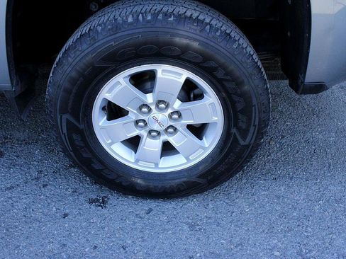 Used 2018 GMC Canyon 2WD Crew Cab w/ Convenience Package image 8