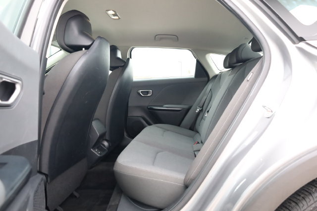 Used 2025 Kia K4 FWD image 28