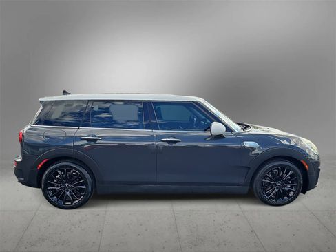 Used 2019 MINI Cooper Clubman S w/ Premium Package image 9