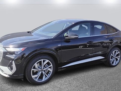 Certified 2024 Audi Q4 e-tron Premium Plus w/ Premium Plus image 3