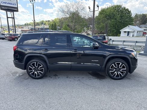 Used 2019 GMC Acadia SLT w/ Black Edition AWD/4WD image 2