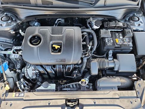 Used 2024 Kia Forte LXS image 13