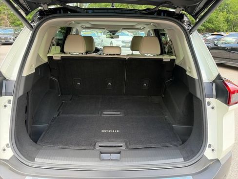 Used 2023 Nissan Rogue SL AWD/4WD image 13