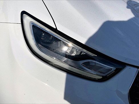 Used 2024 Chrysler Pacifica Limited FWD image 31