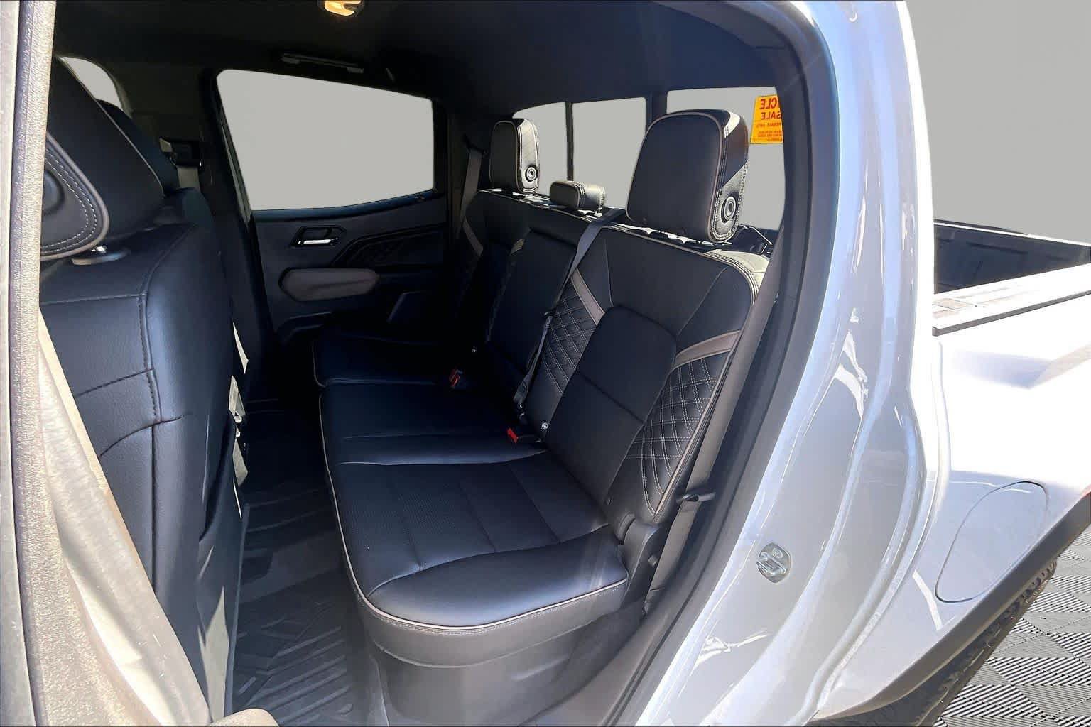 Used 2023 GMC Canyon Denali AWD/4WD image 21