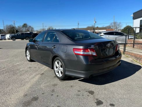 Used 2011 Toyota Camry SE image 8