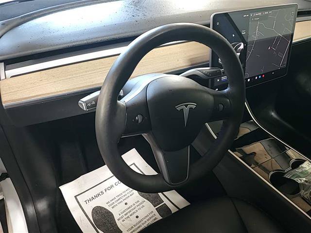 Used 2021 Tesla Model Y 2WD image 5