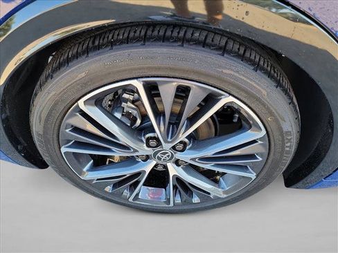 Used 2024 Toyota Prius Limited w/ Limited Premium Package image 11